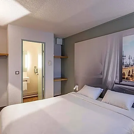 Bordeaux Отель 2*